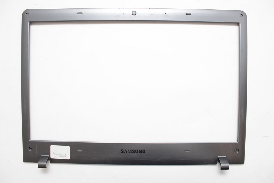 Рамка матрицы для Samsung NP355V4C AP0RV000610 BA64-000773A