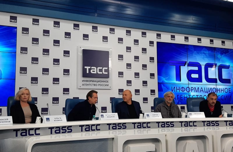 Прогрессивный ребрендинг «Театра под руководством Армена Джигарханяна»