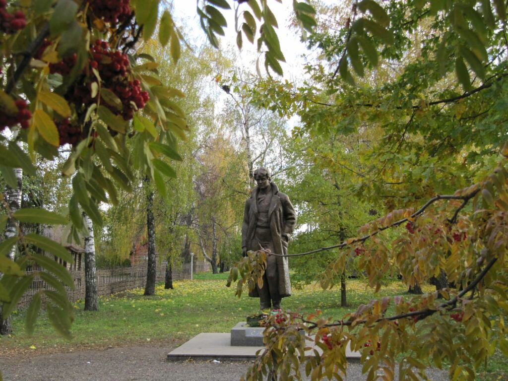 В Федякине, на родине Есениных…