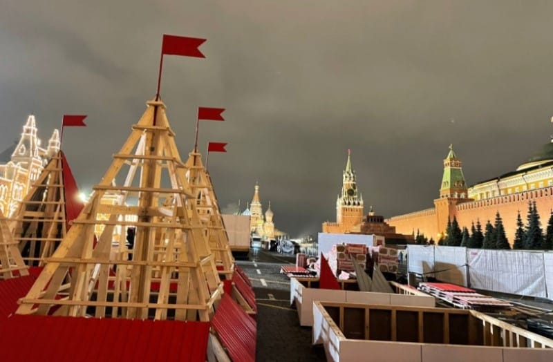 Катки на Красной площади и ВДНХ откроют в конце ноября
