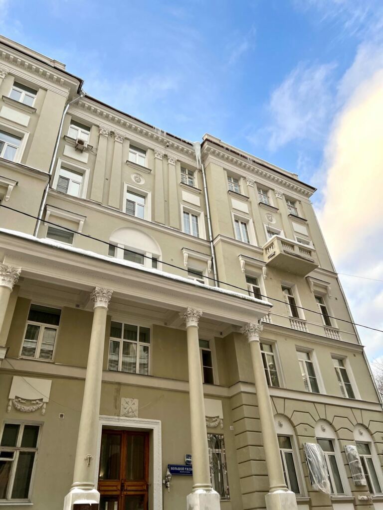 Капремонт дома Реввоенсовета в Большом Ржевском переулке завершат весной
