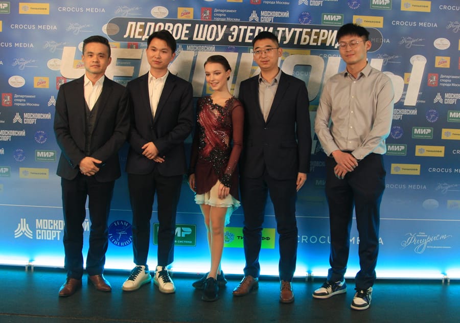 Шоу Тутберидзе «Чемпионы на льду» собрало лучших фигуристов