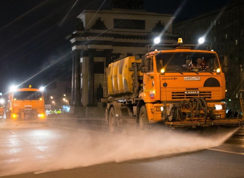В Москве после зимы очистят мосты, фонтаны и набережные