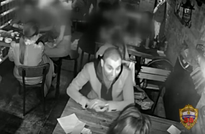 Сотрудники уголовного розыска задержали подозреваемого в кражах у посетителей кафе и ресторанов ▶