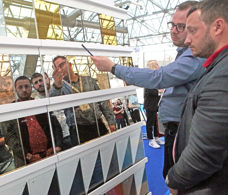 Выставка «Мир стекла — 2022» открылась в «Экспоцентре»