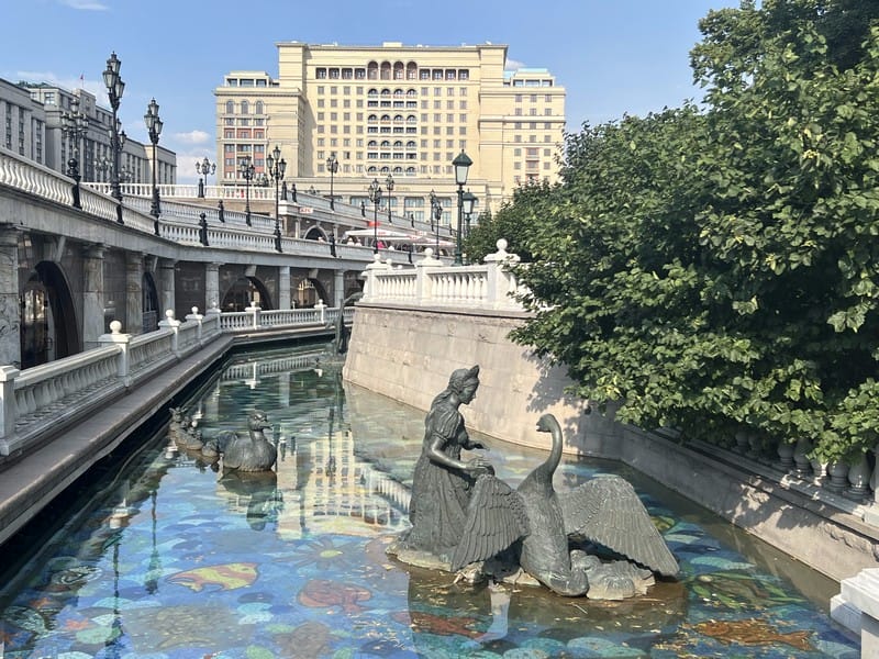 Оля Бахарева Москва Фонтан