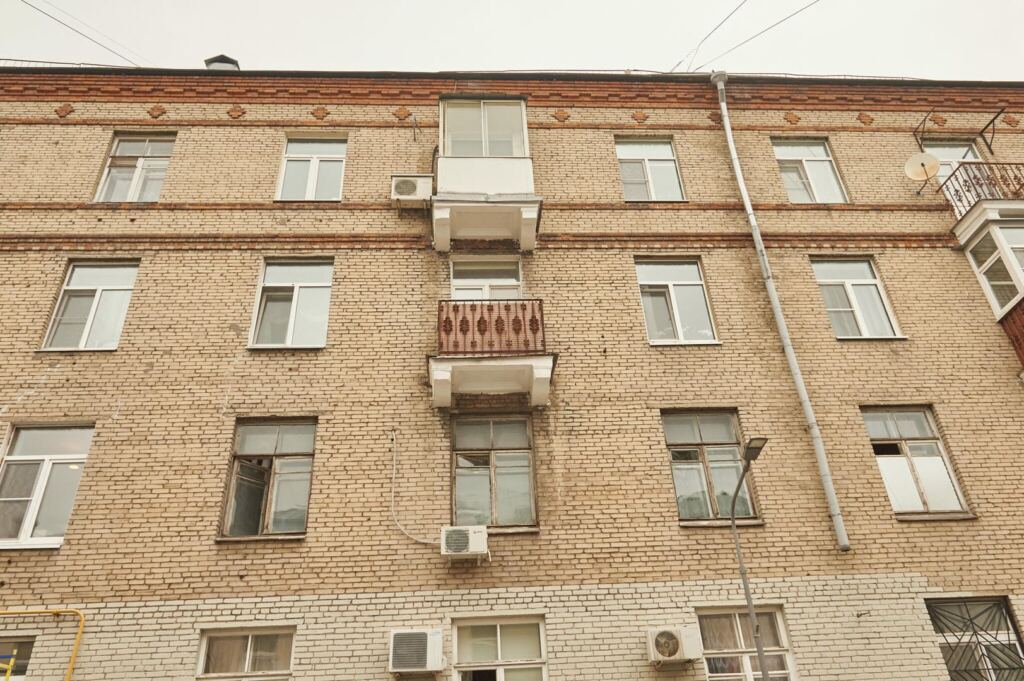 Пятиэтажку 1957 года постройки в Большом Дровяном переулке капитально отремонтируют