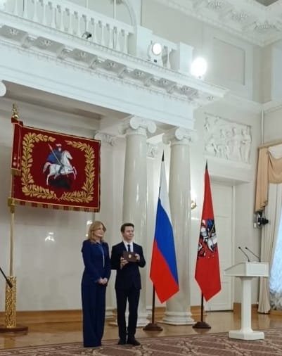 Девятиклассник школы №2120 получил знак отличия «Волонтер года»