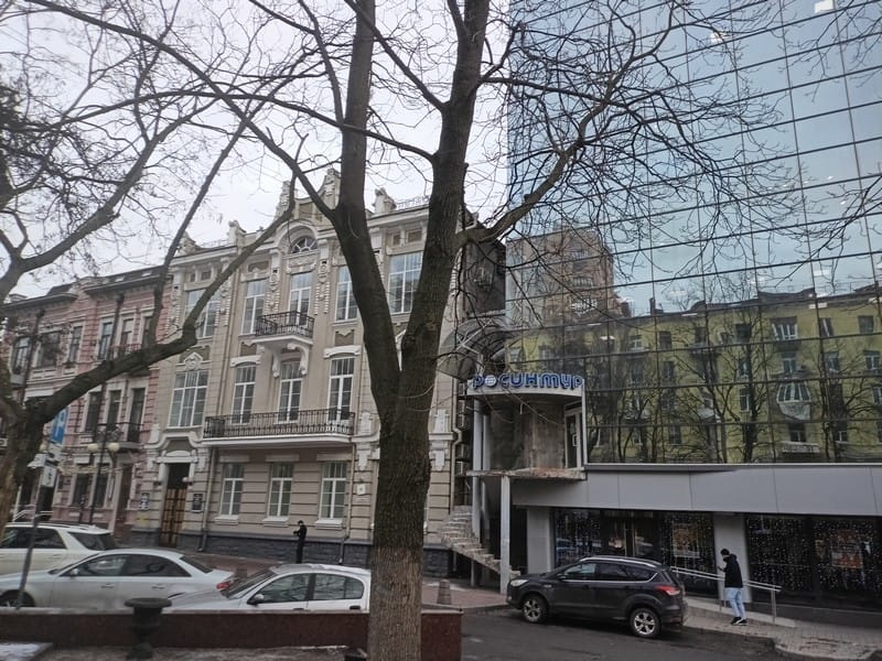 По России – с любовью. Ростов-на-Дону. Городок напротив Левбердона