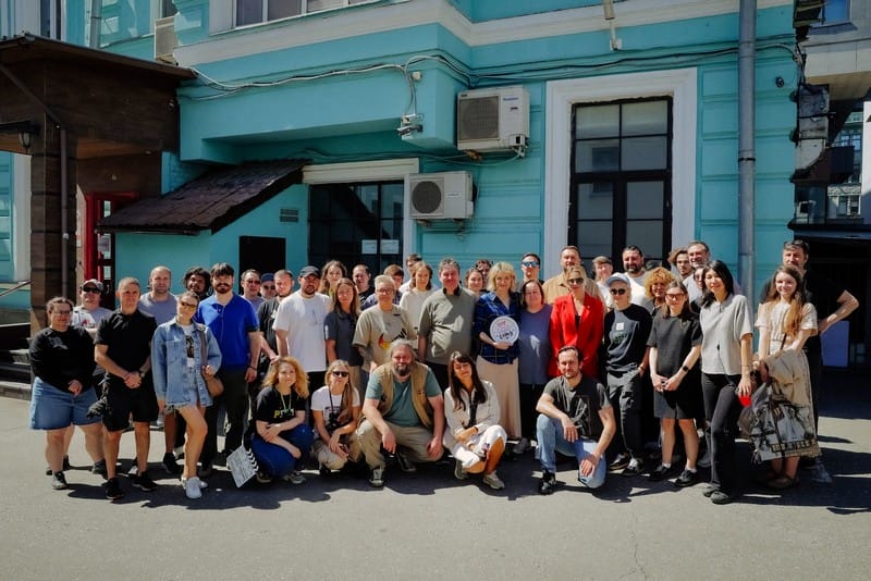 Надежда Михалкова снимает «Огненного мальчика»