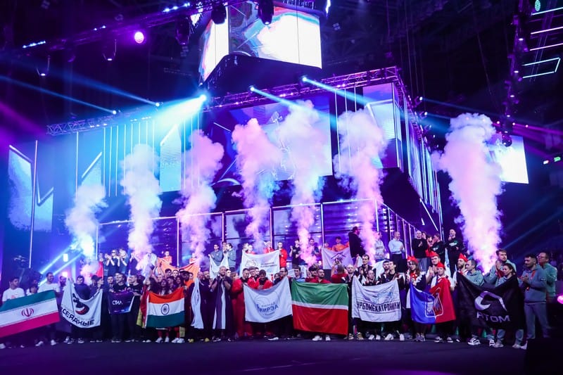 Команда московского колледжа предпринимательства №11 «План Б» вышла в финал международного чемпионата «Битва роботов — 2024»