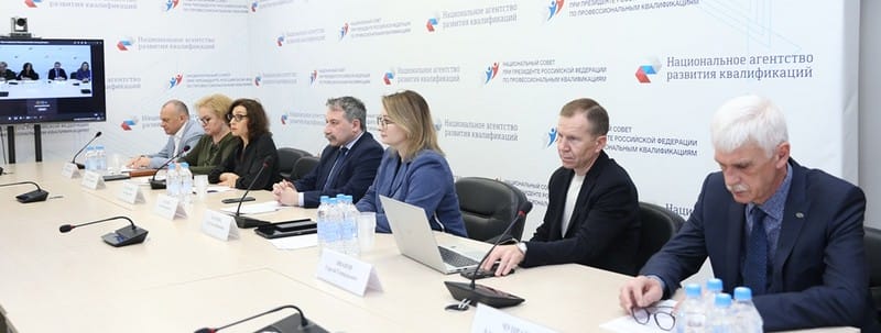 Для студентов колледжей разработают новые учебники