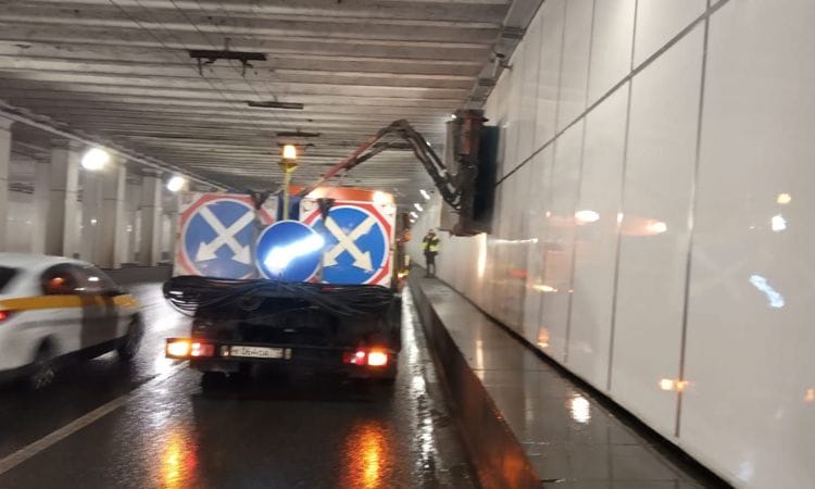 В Москве промыли более 100 транспортных тоннелей