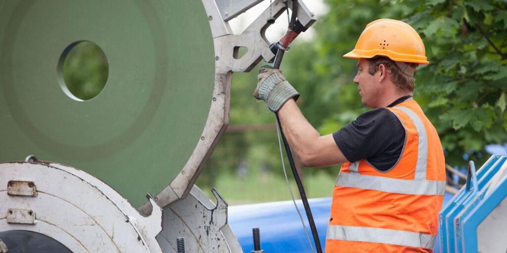 Проводится реконструкция более километра водопроводной сети в Марфине