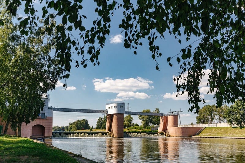 Здесь готовят воду без остановки