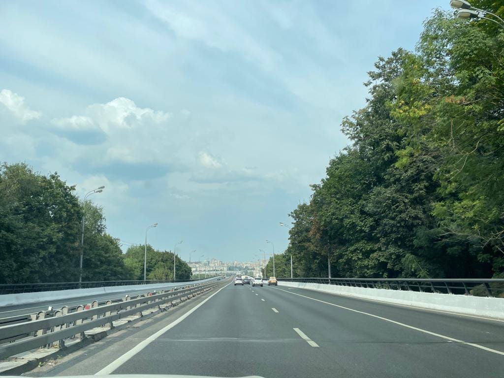 В Москве с начала года заменили более 60 километров барьерных ограждений