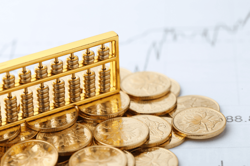 Золото покупать дорого продавать: запятую поставит время