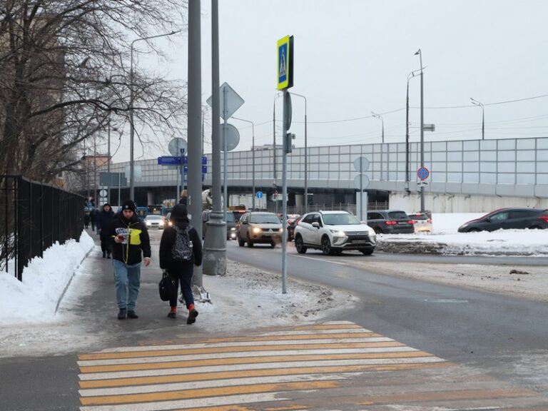 Более четырех тысяч квадратных метров шумозащитных экранов заменили в Москве в этом году
