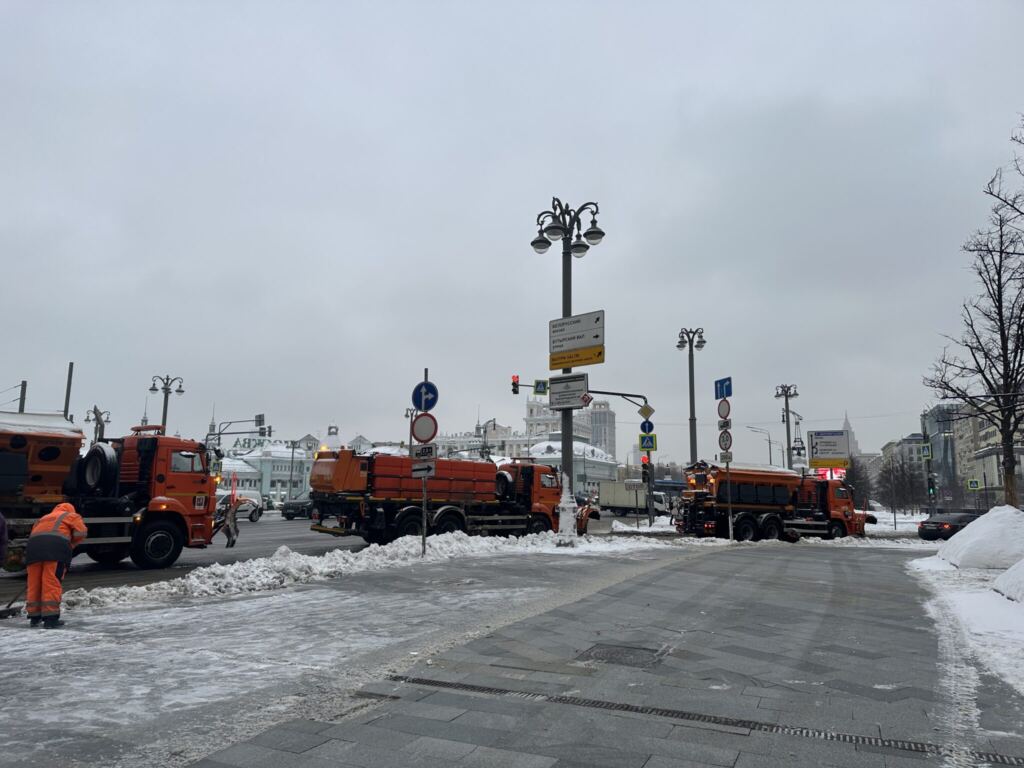 Городские службы работают в усиленном режиме