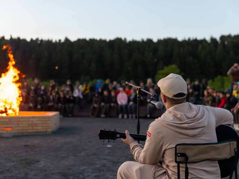 Более 1500 студентов столичных колледжей стали вожатыми в оздоровительных лагерях
