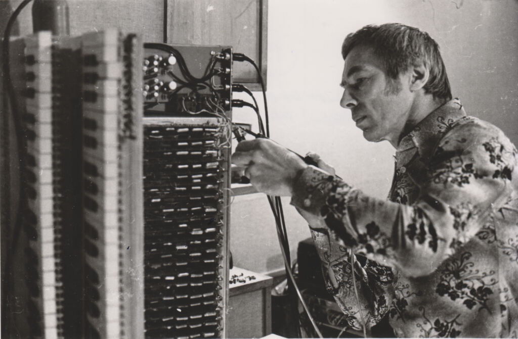 В моей студии перед записью, 1977 год