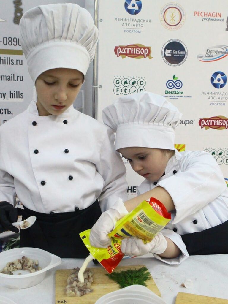 Кому «Закулисье», кому «Стартовый интенсив»