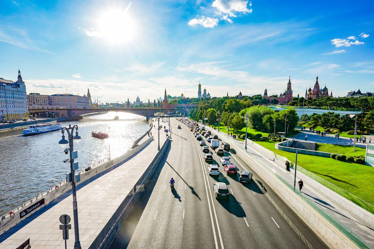 Комплекс городского хозяйства Москвы, Пётр Бирюков, ремонт асфальта, ЦАО Фото: Комплекс городского хозяйства Москвы.