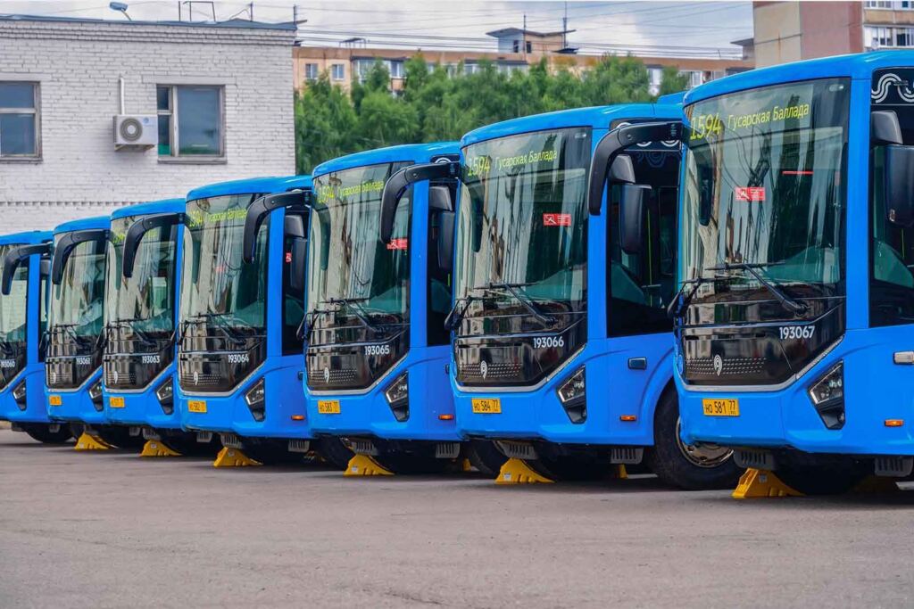 Пригородные маршруты начали обслуживаться автобусами «Ситимакс-9» новой поставки