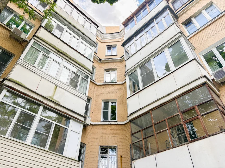 Столетний дом в стиле конструктивизм капитально ремонтируют в Сокольниках
