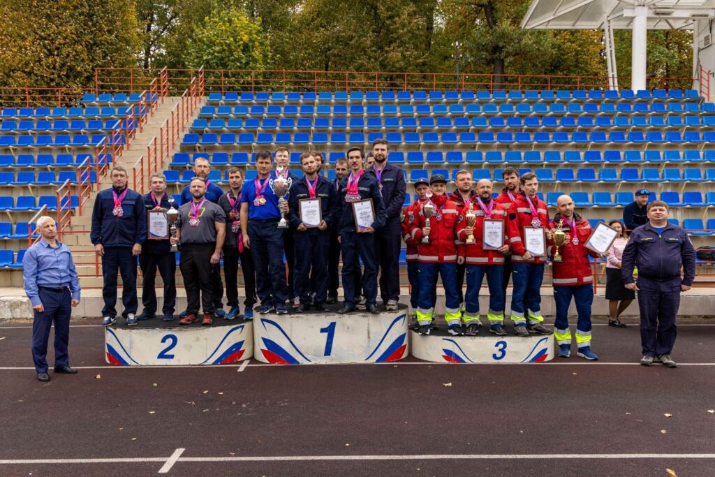 чемпионат по многоборью спасателей. Фото mos.ru
