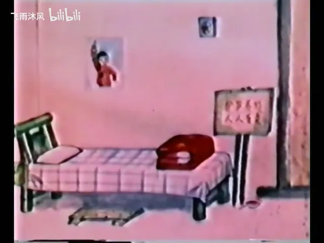 Побег бамбука, растущий в комнате