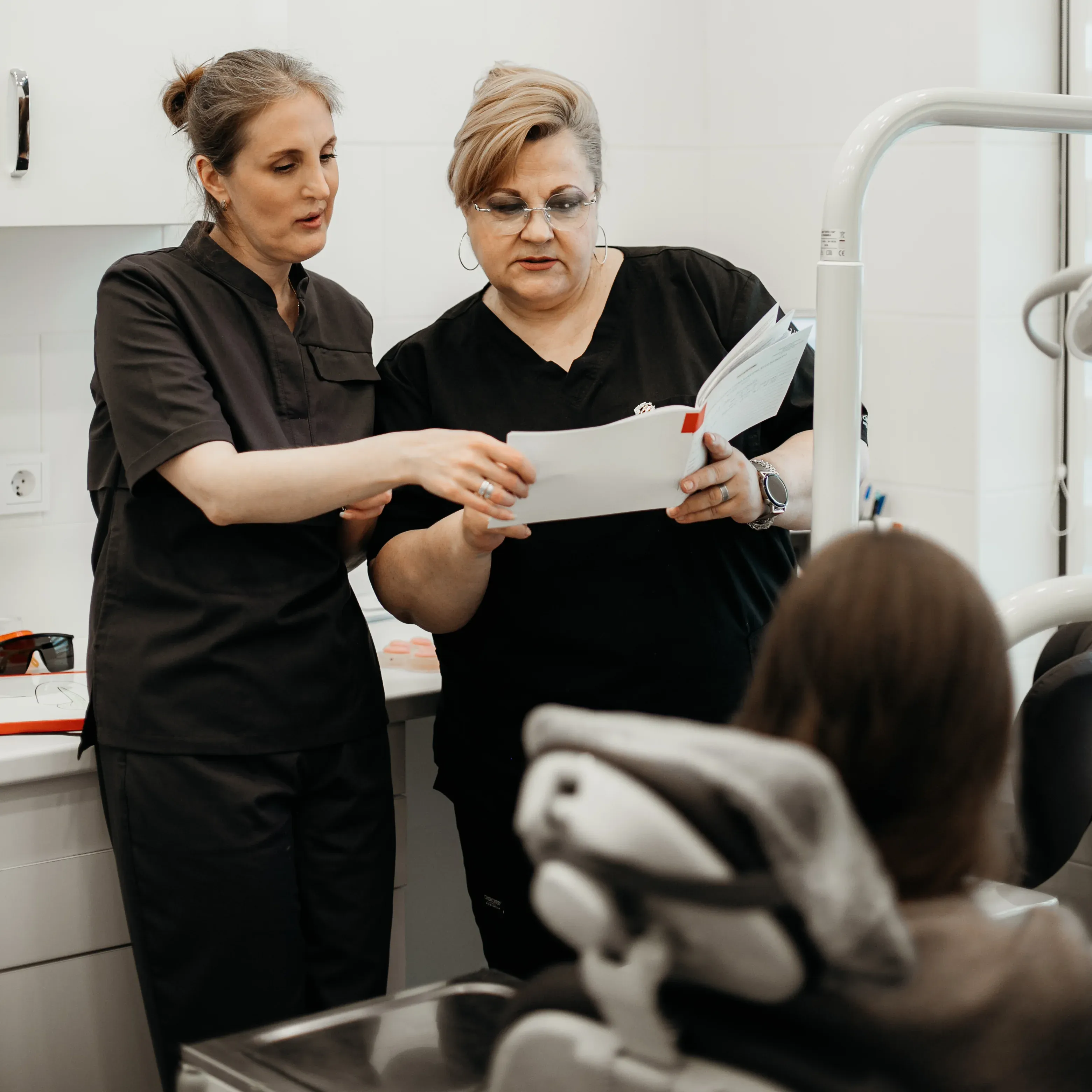 Как распознать кариес на ранней стадии и что делать?