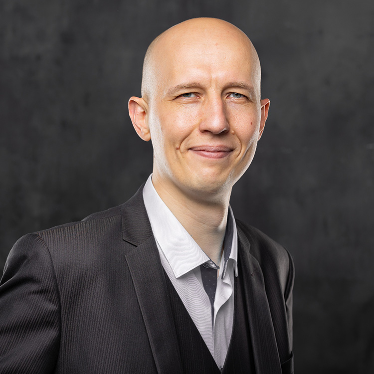 Роман Геннадьевич Памшев - Эксперт по вопросам снабжения и реализации