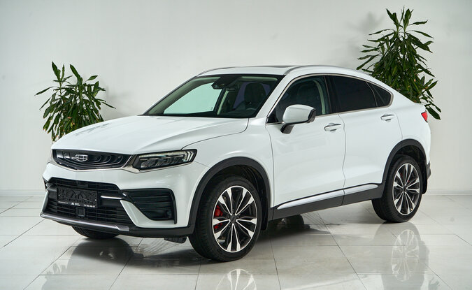 Geely Tugella Flagship 2.0 238 л.с. AT Белый