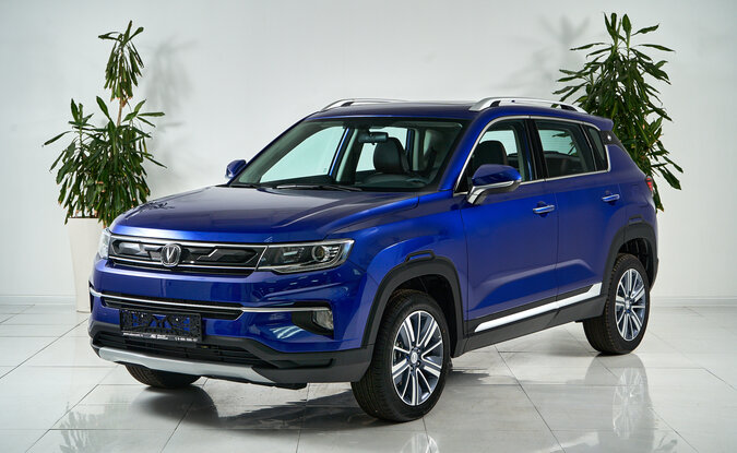 Changan CS35PLUS Luxe 1.6 128 л.с. AT Синий