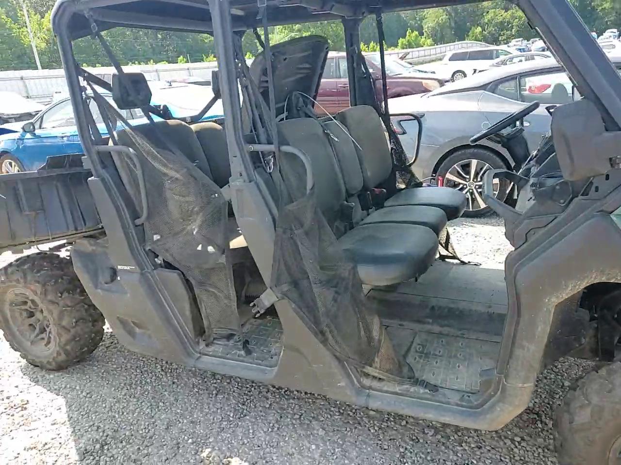 2022 Cam Am Defender - Atv And Utility Vehicles Atv