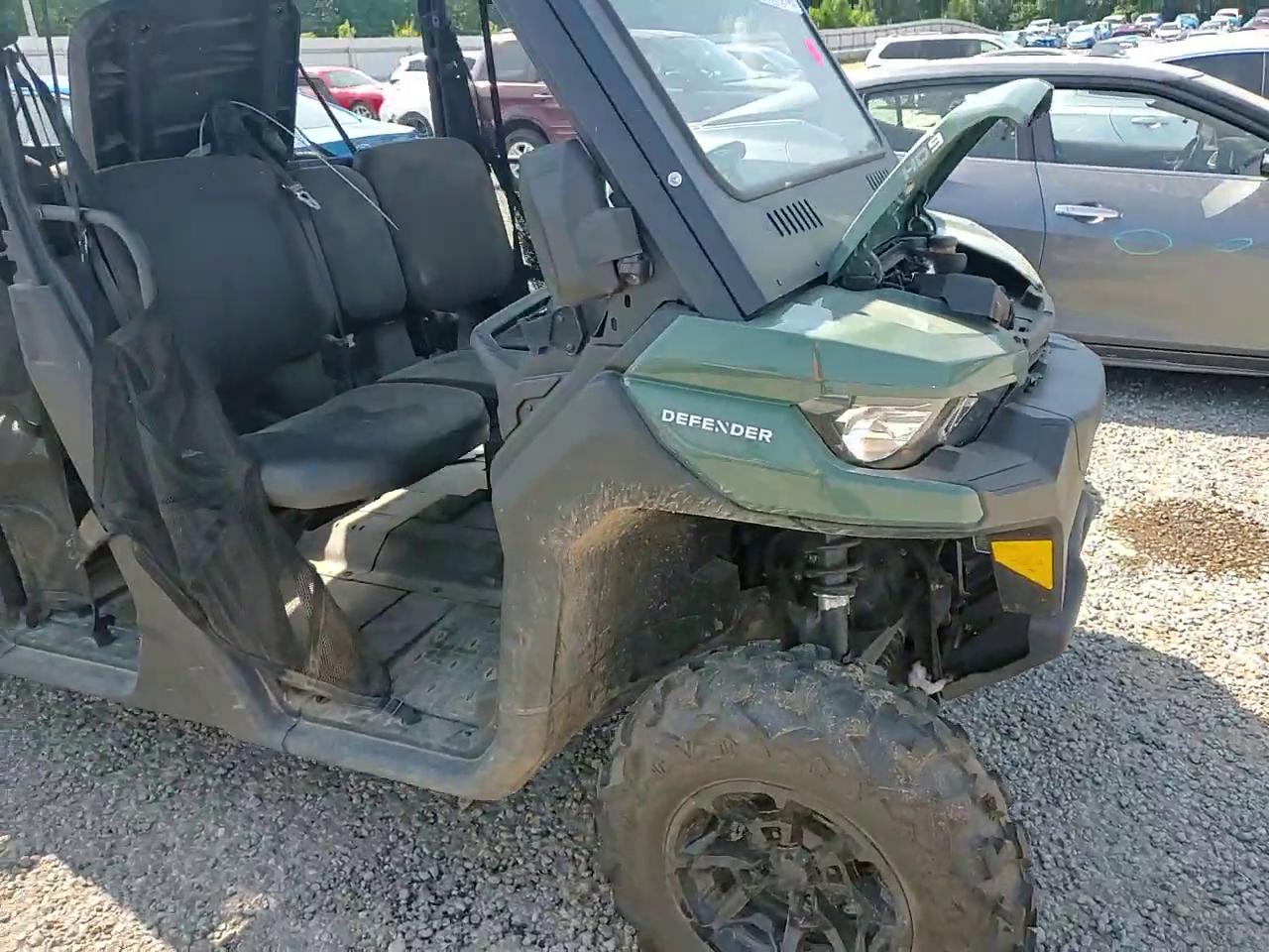 2022 Cam Am Defender - Atv And Utility Vehicles Atv