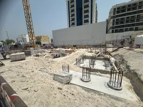 Ход строительства West 5 Residences, Jumeirah Garden City — 28 июля 2026, готовность 2,82%, снимок 2 из 5
