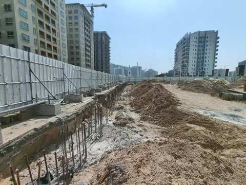 Ход строительства Gfs Coventry Gardens Ii, DubaiLand Residence Complex — 4 марта 2026, готовность 1,32%, снимок 3 из 4