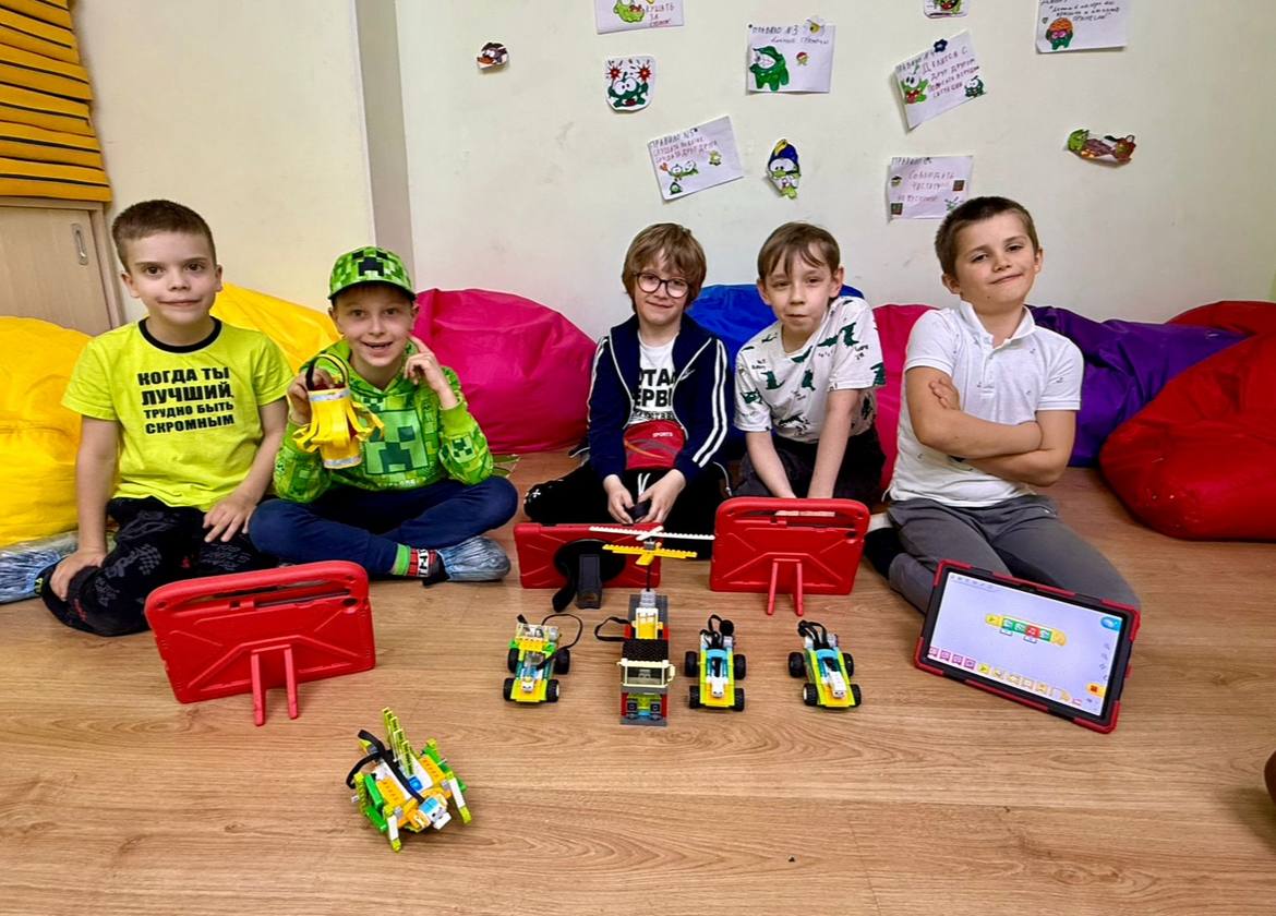 Приглашаем на робототехнику в Школкофф! 🤖