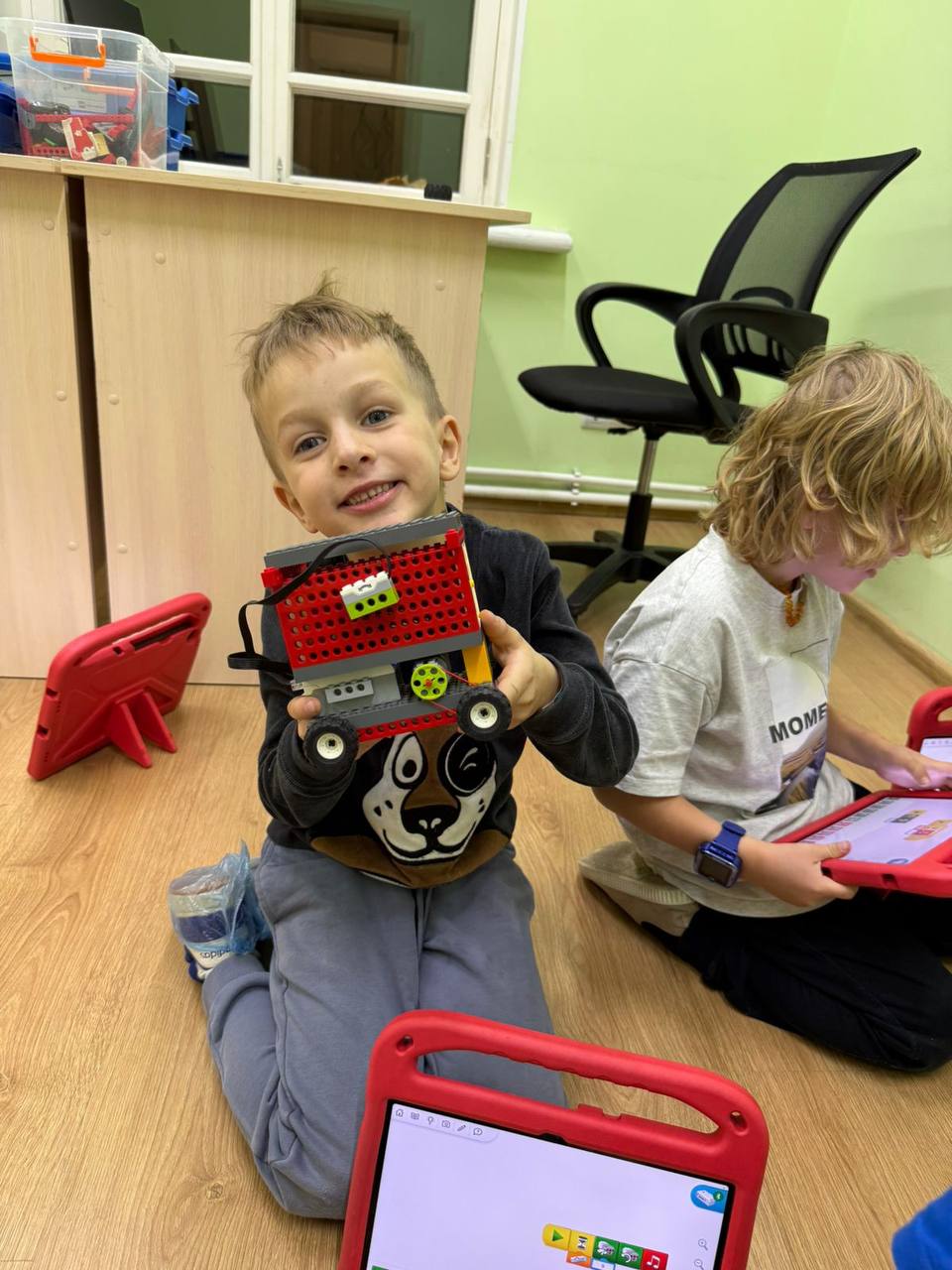 🤖 Робототехника для детей — учимся, создавая будущее!