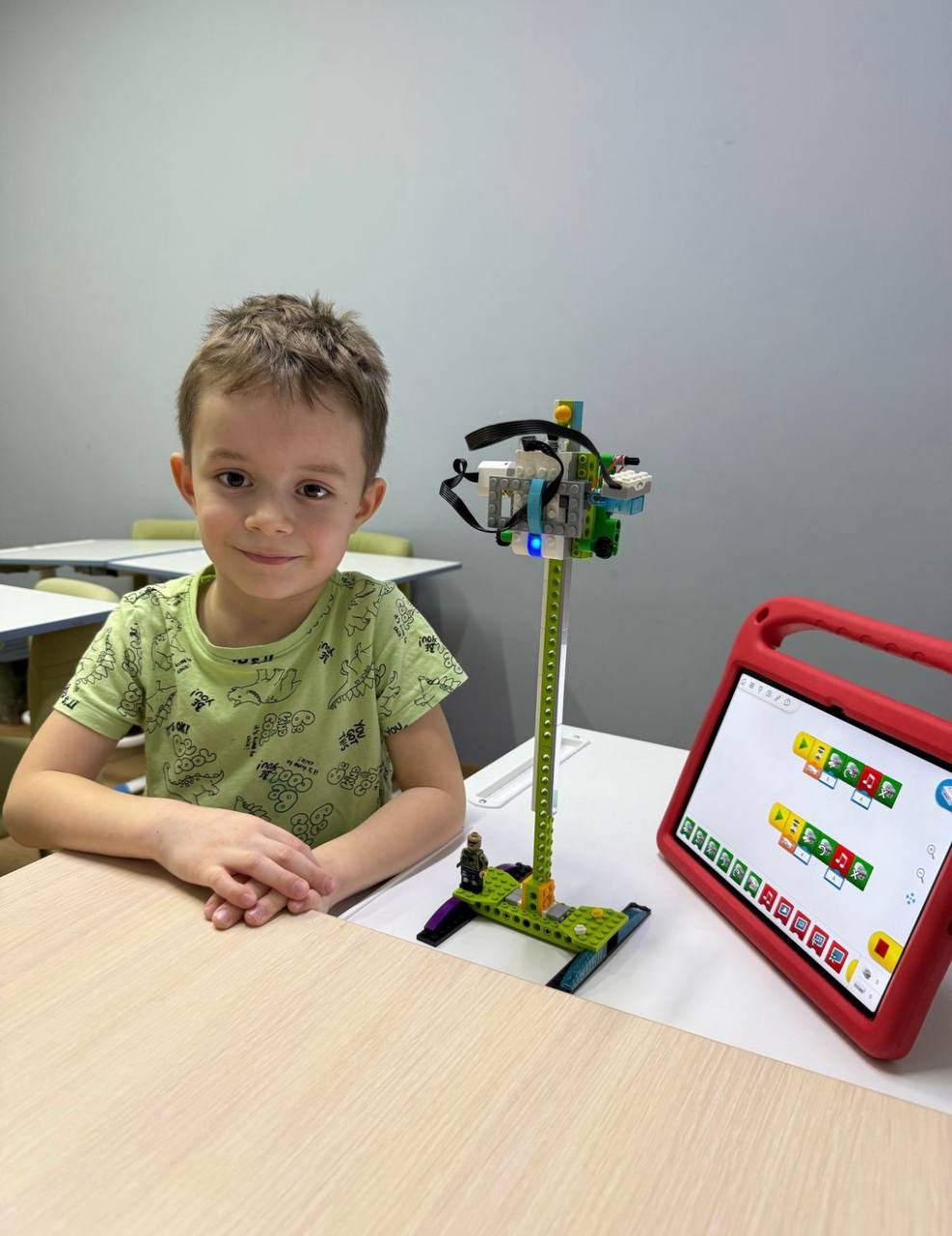 🤖 Занятия по робототехнике в Школкофф