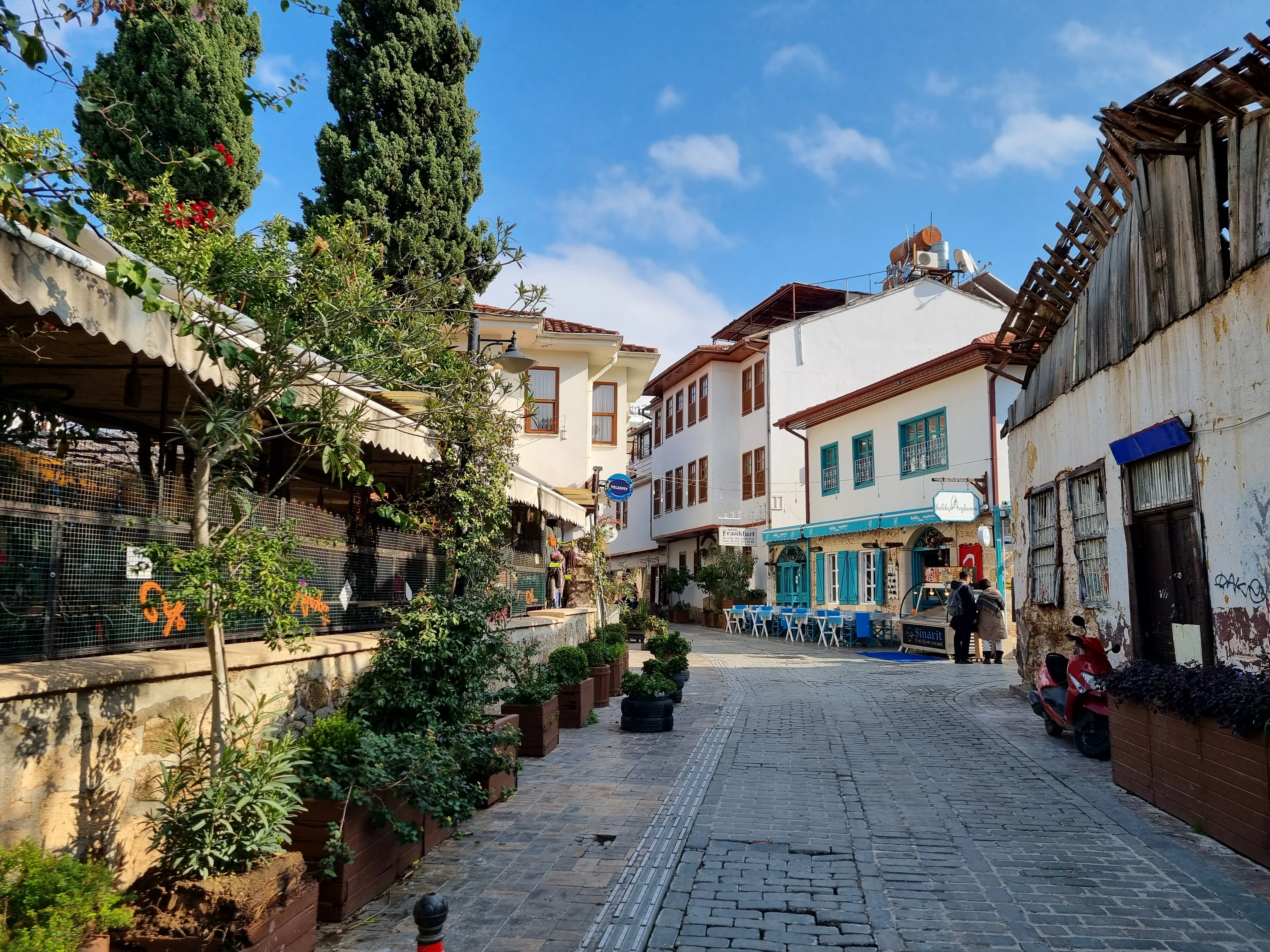 2023-01-17_Old_Town,_Antalya_25.jpg