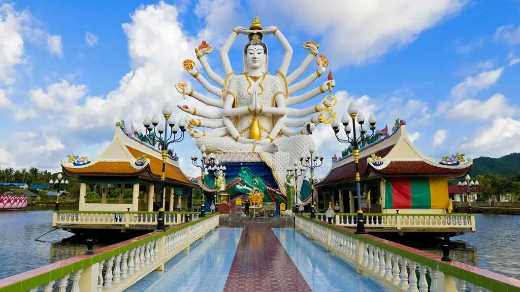 Hram-Lamay-na-Samui.jpg