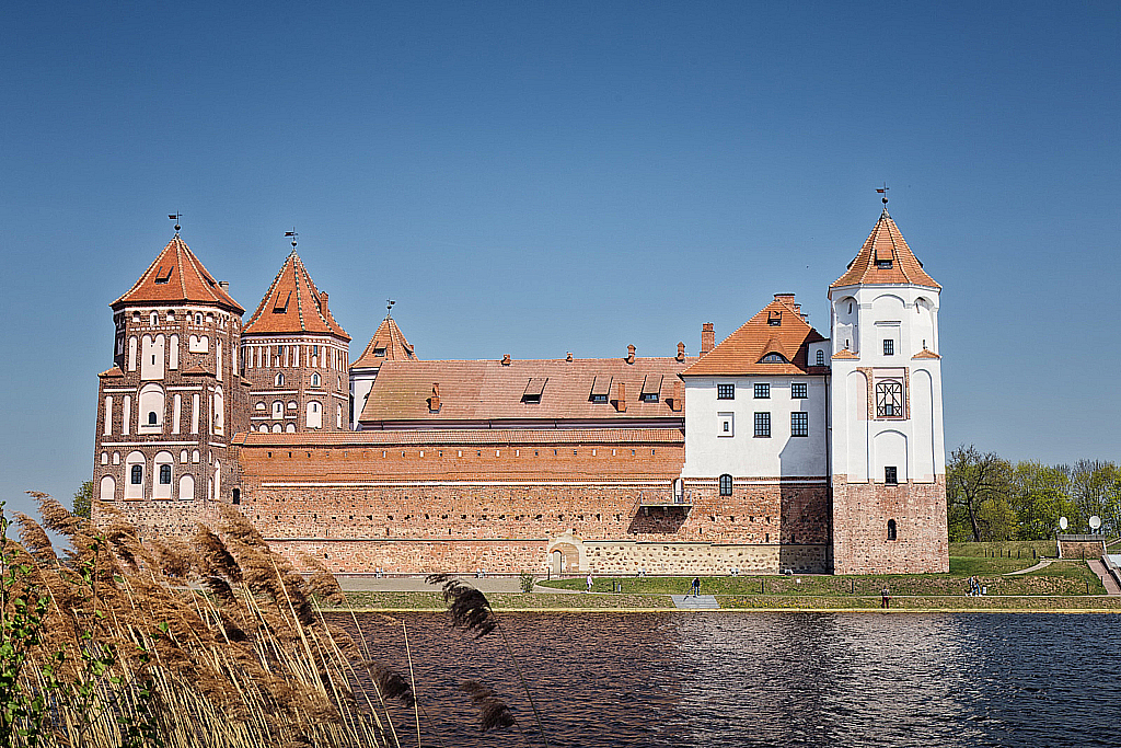Беларусь — Мирский замок-190429_120515
