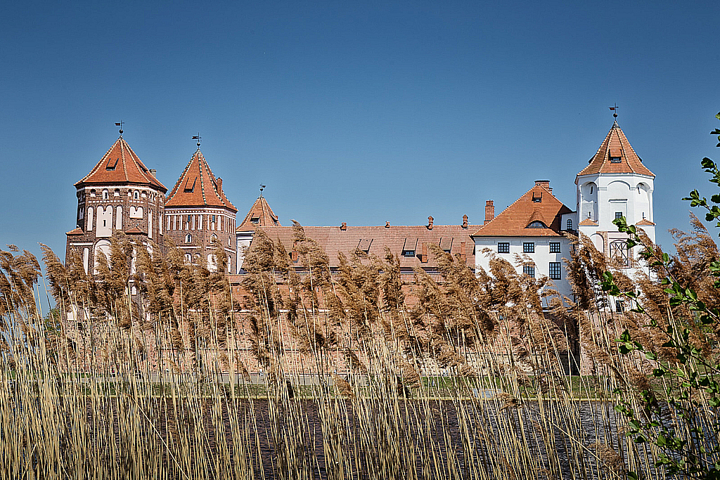 Беларусь — Мирский замок-190429_120526