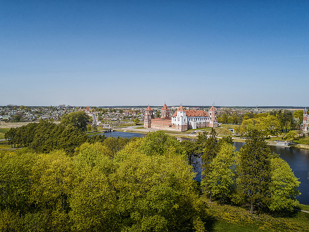 Беларусь — Мирский замок-190429_130739