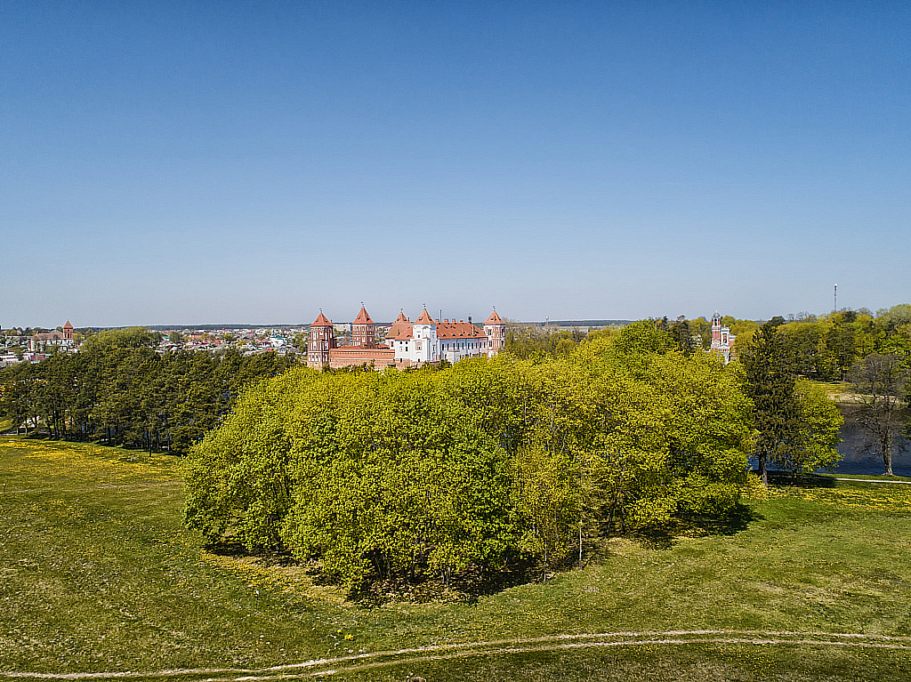 Беларусь — Мирский замок-190429_131411