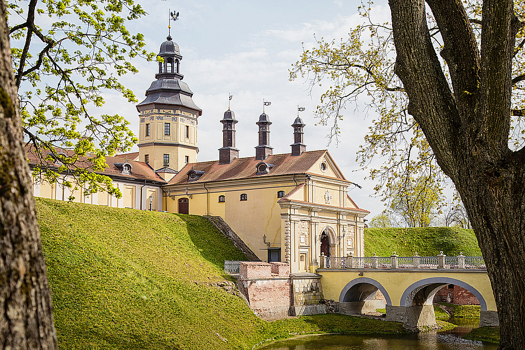 Беларусь — Несвижский замок-190429_165114