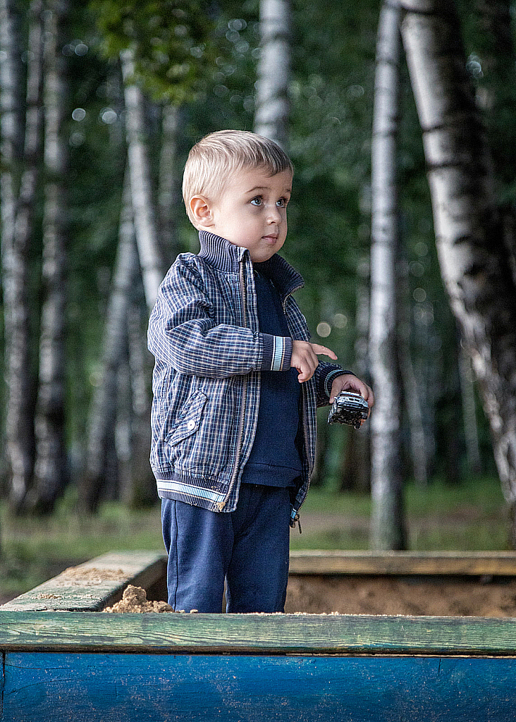 Возле дома-210723_204720